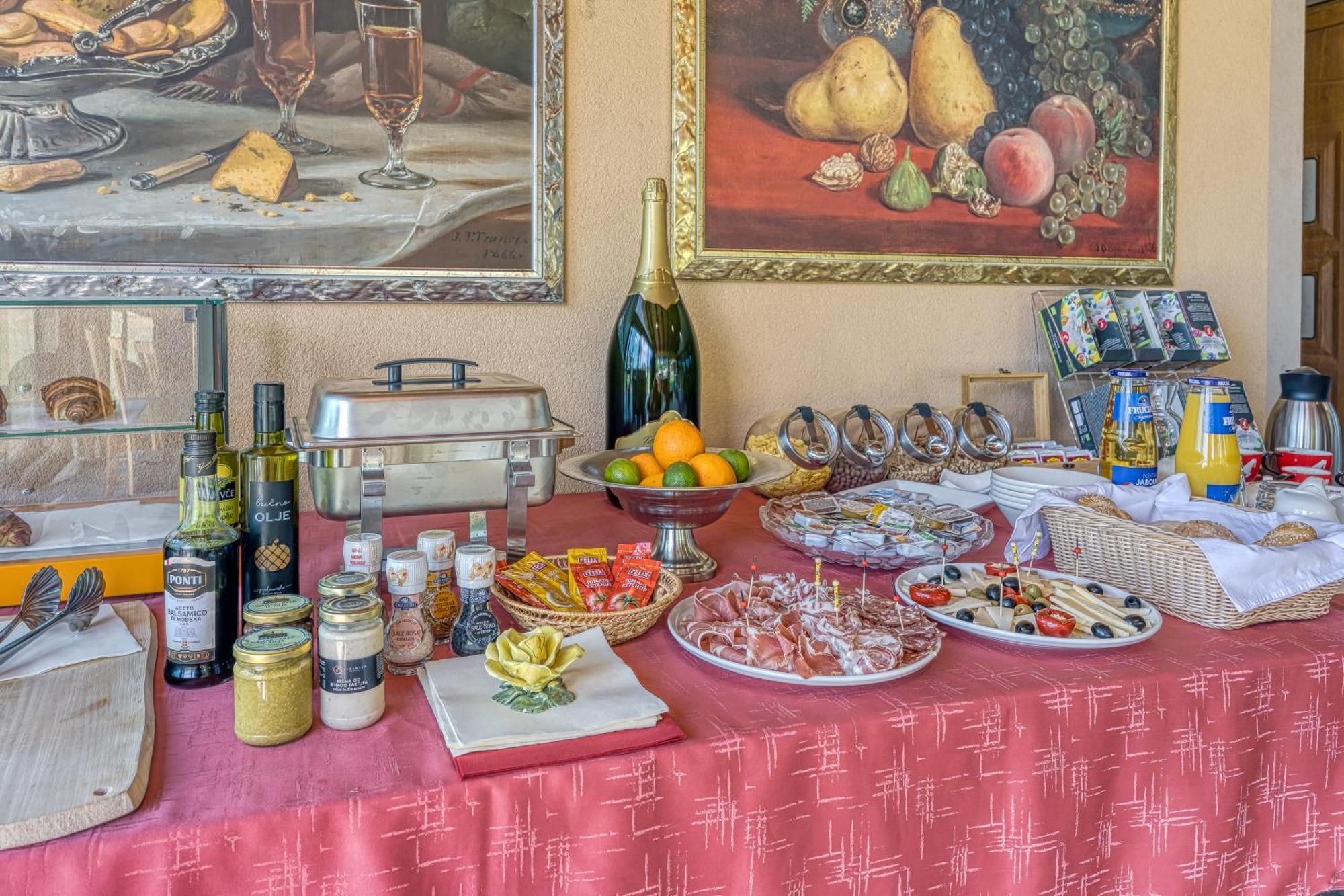 Grad Boutique - Happy Apartment Koper